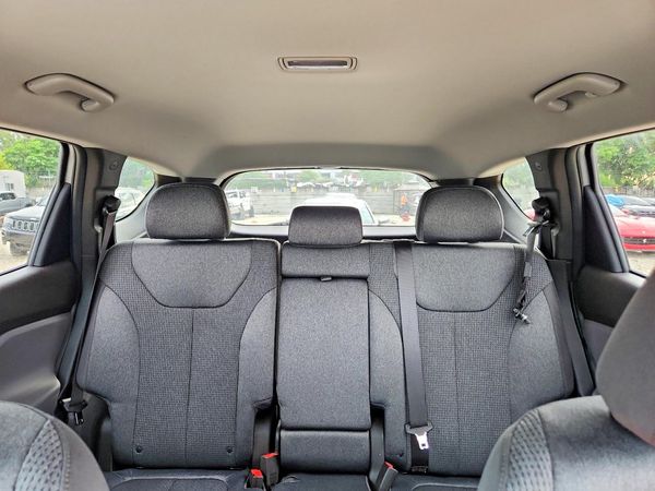 2020 HYUNDAI SANTA FE SE — SUVN