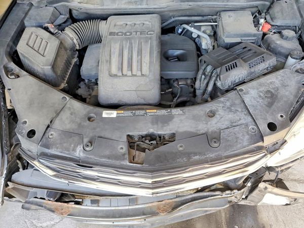 2016 CHEVROLET EQUINOX LT — Engine bay
