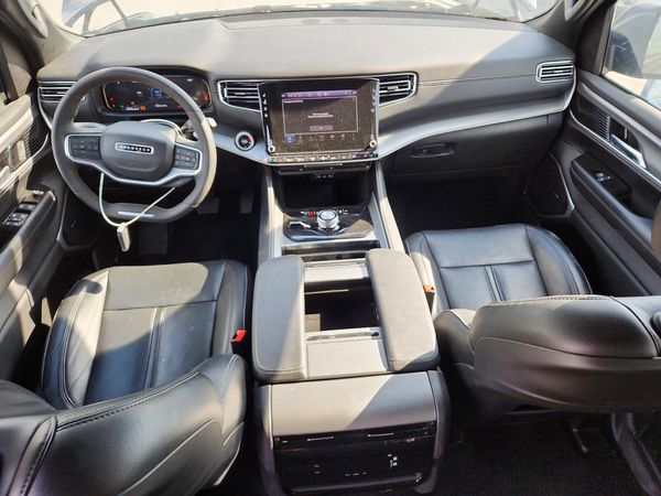 2025 JEEP WAGONEER Base — CKPT