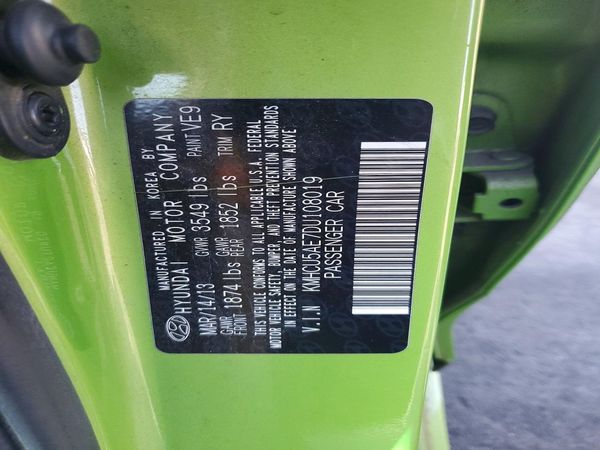 2013 HYUNDAI ACCENT — VINS