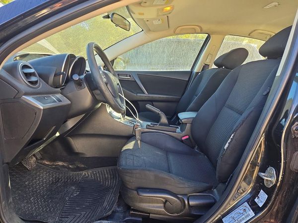 2012 MAZDA 3 Sport/GX — DENT