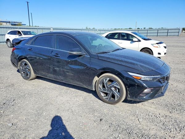 2024 HYUNDAI ELANTRA — Passenger 3/4