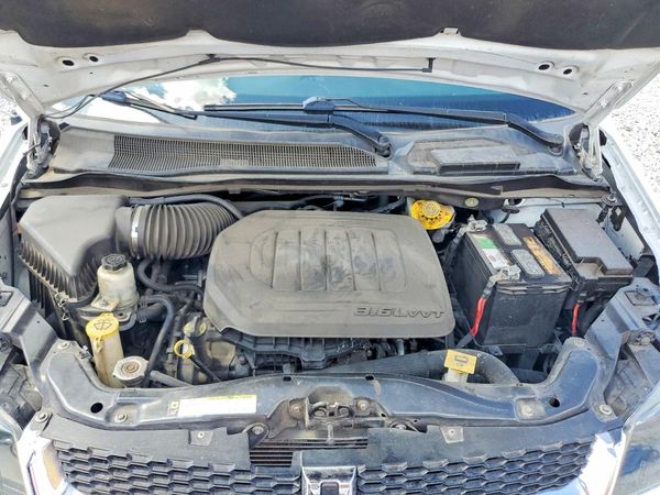 2019 DODGE GRAND CARAVAN — Engine bay