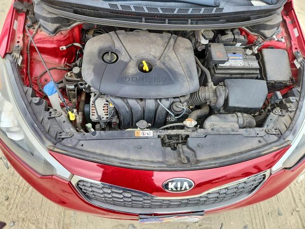 2016 KIA FORTE — Engine bay