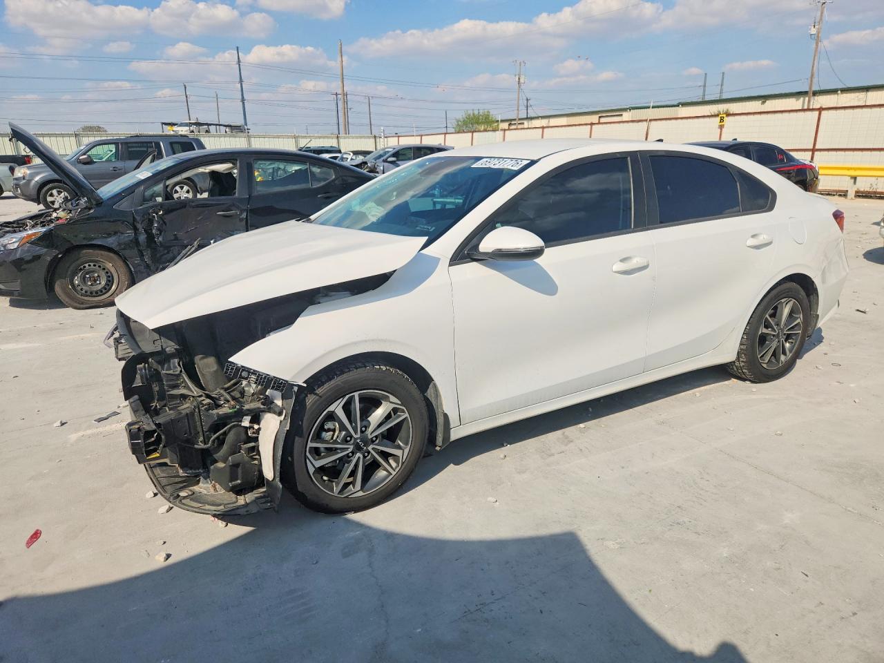 2024 KIA FORTE — Front 3/4