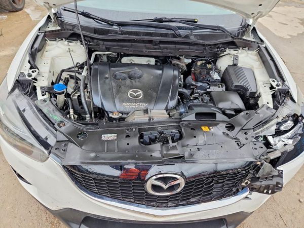 2016 MAZDA CX-5 Grand Touring/GT — Engine bay