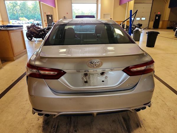 2018 TOYOTA CAMRY XSE — DIRR