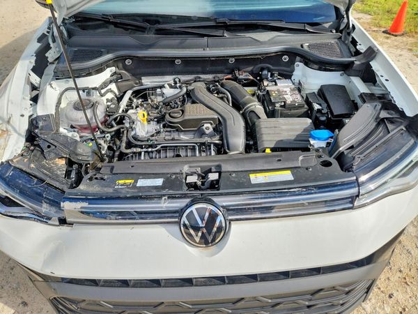2026 VOLKSWAGEN TAOS SE Black — Engine bay