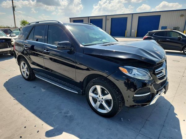 2016 MERCEDES-BENZ GLE — Passenger 3/4