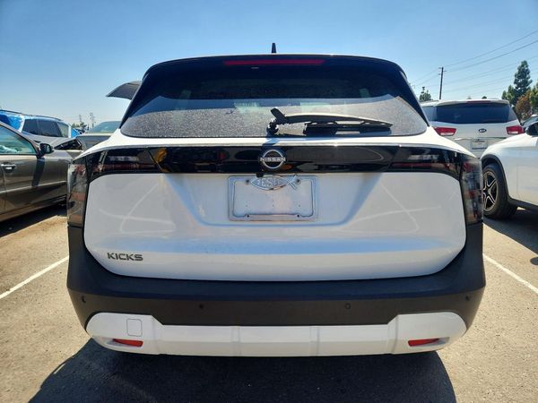 2025 NISSAN KICKS SV — DIRR
