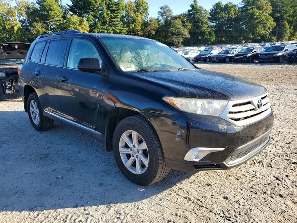 2012 TOYOTA HIGHLANDER Base/Hybrid — Passenger 3/4