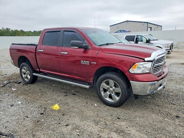2016 RAM 1500 SLT — Passenger 3/4