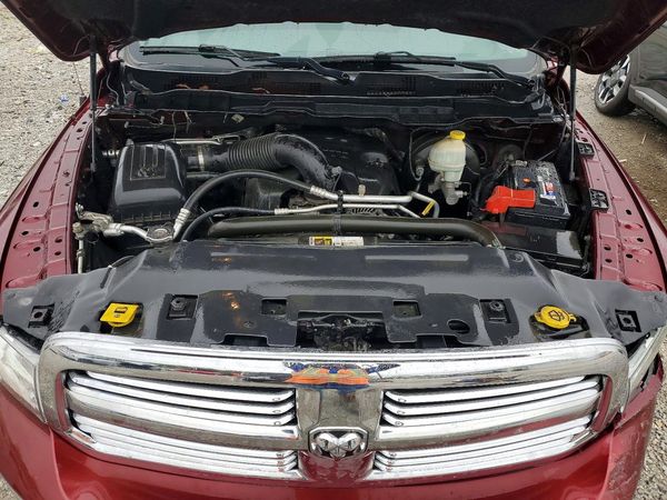 2016 RAM 1500 SLT — Engine bay