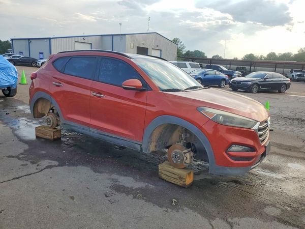 2016 HYUNDAI TUCSON — Passenger 3/4