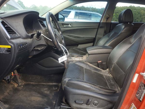 2016 HYUNDAI TUCSON — DENT