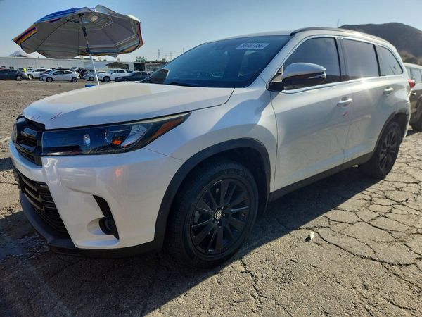 2019 TOYOTA HIGHLANDER — DSFA — Front 3/4