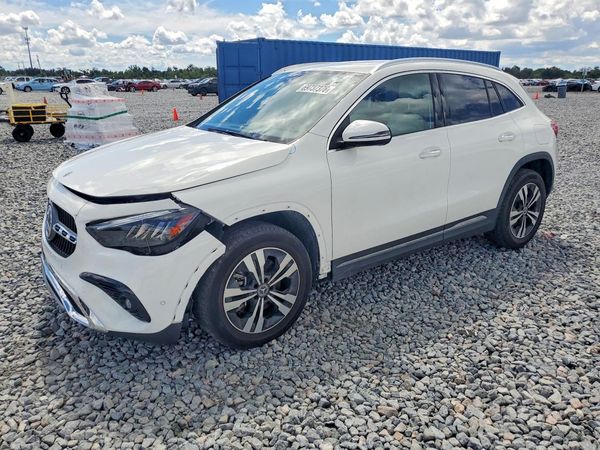 2024 MERCEDES-BENZ GLA — DSFA — Front 3/4