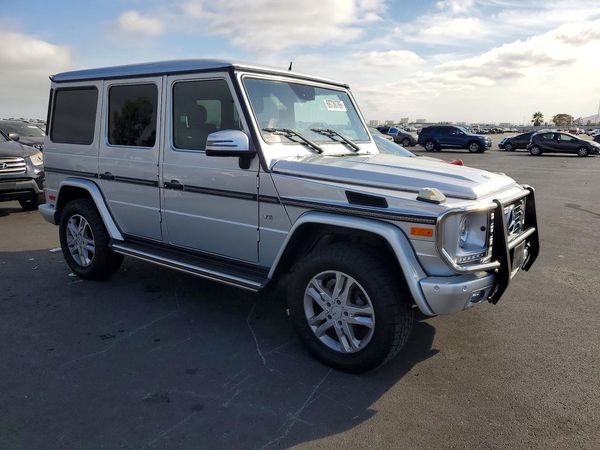 2015 MERCEDES-BENZ G G550 4-Matic — Passenger 3/4