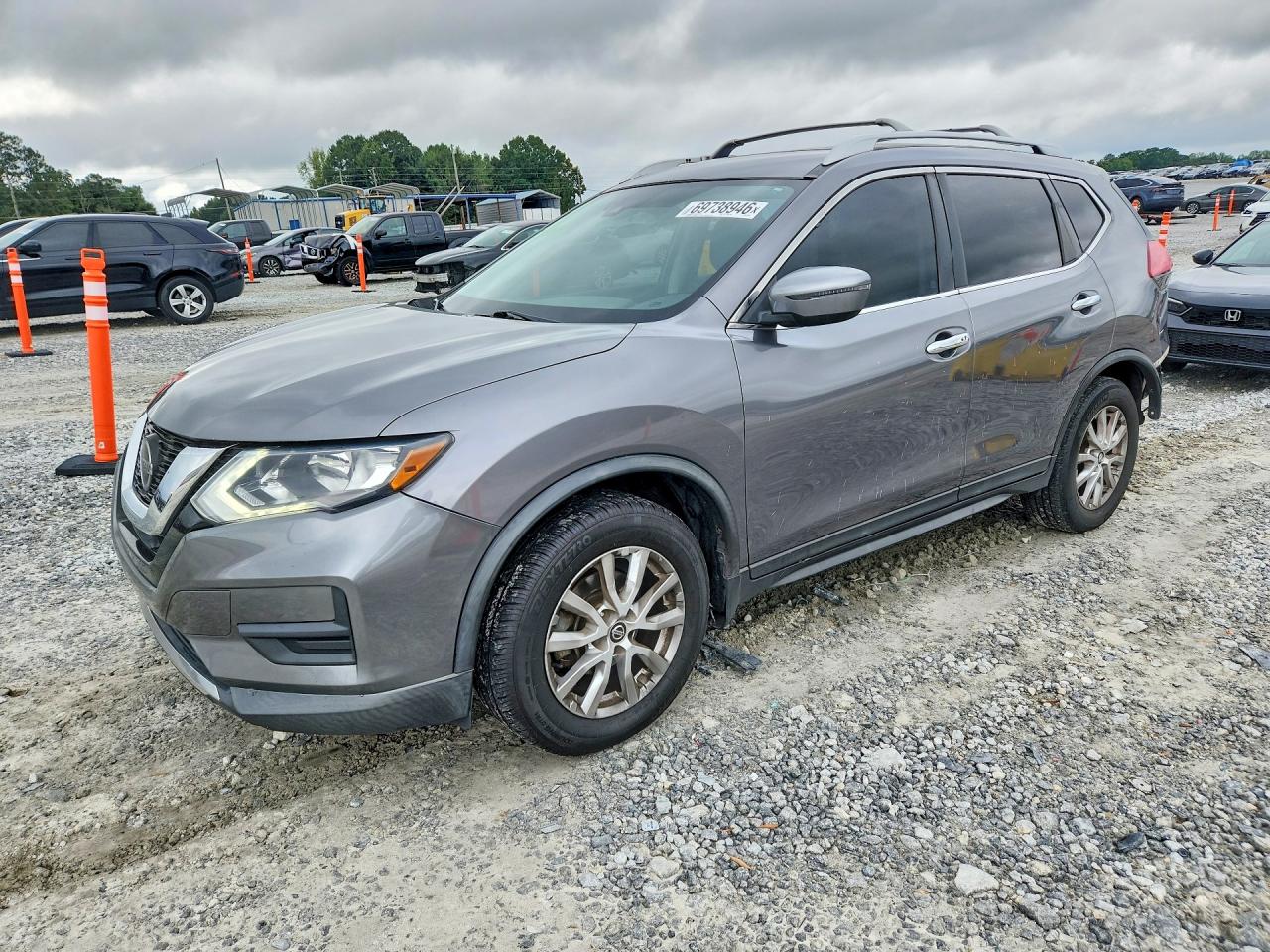 2019 NISSAN ROGUE — Front 3/4