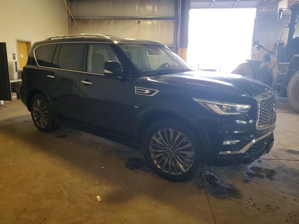 2018 INFINITI QX80 — Passenger 3/4