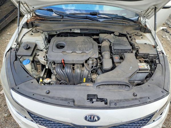 2016 KIA OPTIMA — Engine bay