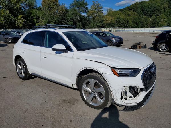 2021 AUDI Q5 — Passenger 3/4