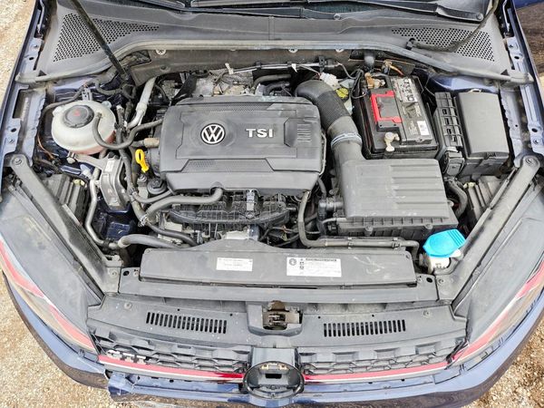 2018 VOLKSWAGEN GTI S, SE, Autobahn — Engine bay