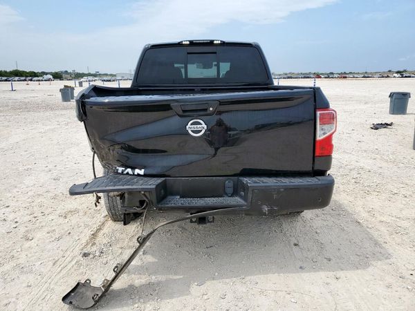 2020 NISSAN TITAN