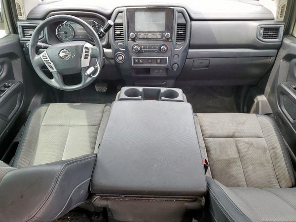 2020 NISSAN TITAN