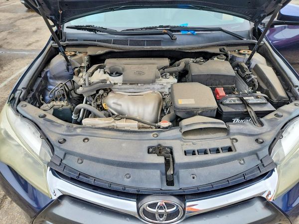 2016 TOYOTA CAMRY — Engine bay