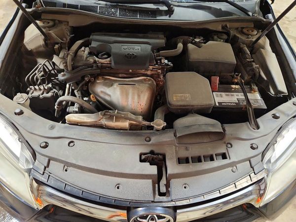 2017 TOYOTA CAMRY LE/SE/XLE/XSE — Engine bay