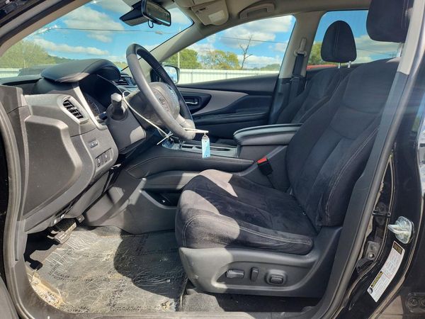 2021 NISSAN MURANO SV — DENT