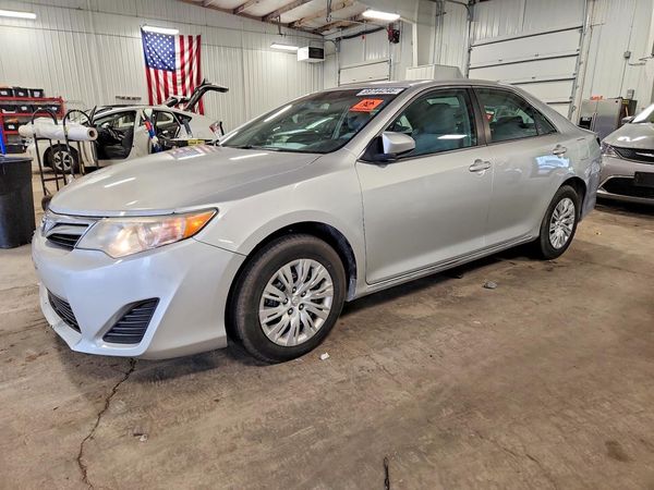 2013 TOYOTA CAMRY — DSFA — Front 3/4