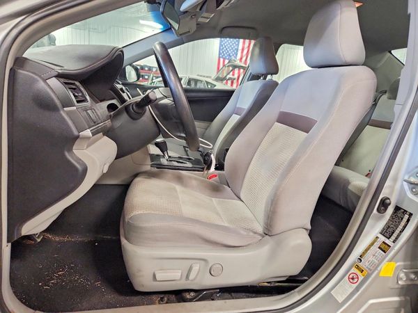 2013 TOYOTA CAMRY — DENT