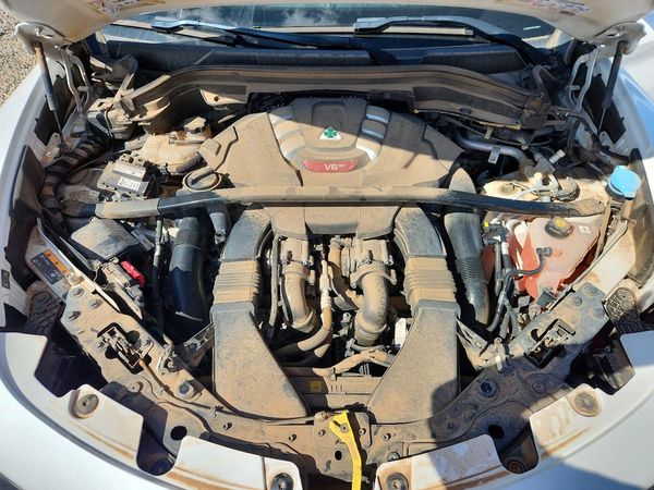2019 ALFA ROMEO STELVIO — Engine bay