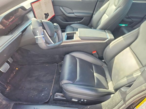2022 TESLA MODEL S — DENT