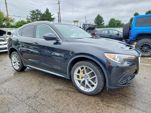 2018 ALFA ROMEO STELVIO TI AWD — Passenger 3/4