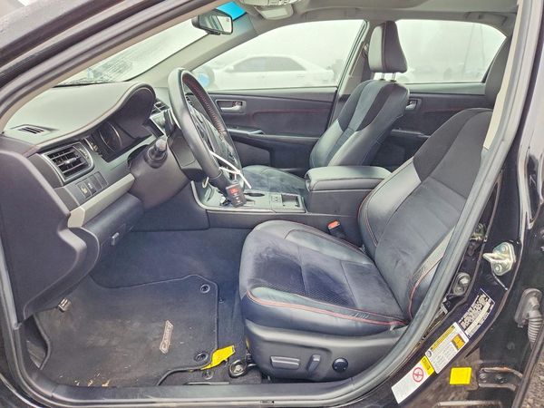 2015 TOYOTA CAMRY — DENT