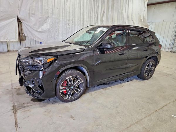 2026 BMW X1 M35i — Front 3/4