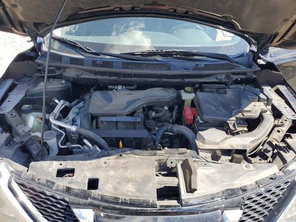 2019 NISSAN ROGUE SPORT — Engine bay