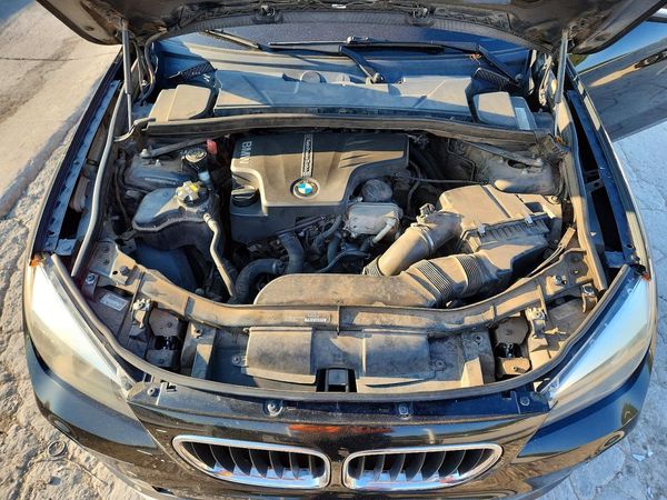 2015 BMW X1 — Engine bay