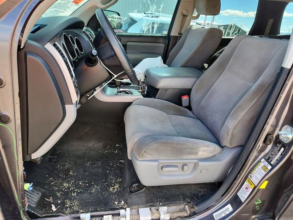 2013 TOYOTA SEQUOIA SR5 grade — DENT