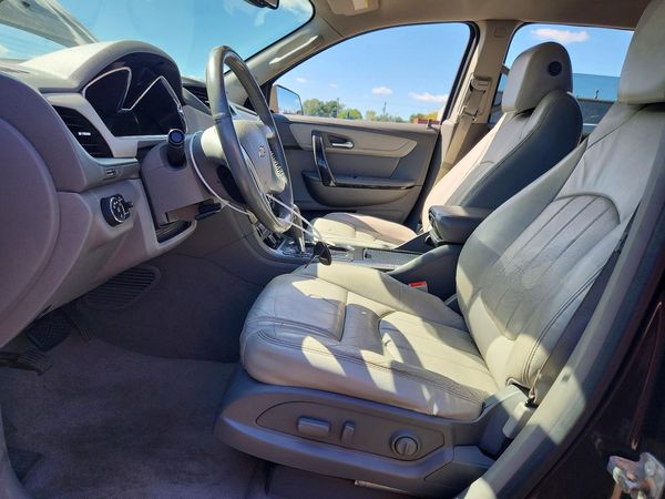 2016 CHEVROLET TRAVERSE LTZ — DENT