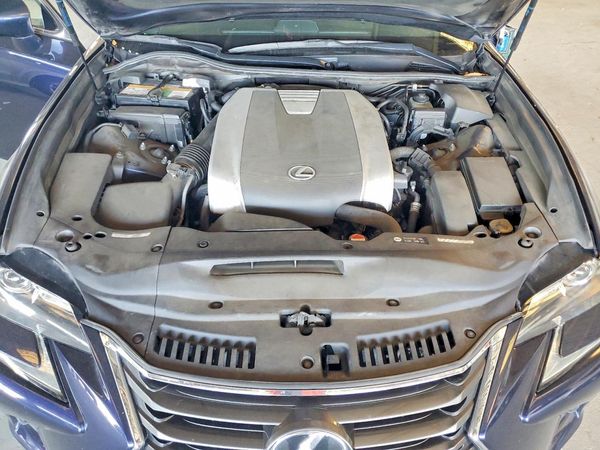 2016 LEXUS GS 350 — Engine bay
