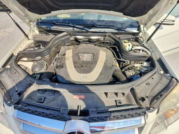 2012 MERCEDES-BENZ GLK GLK350 4-MATIC — Engine bay