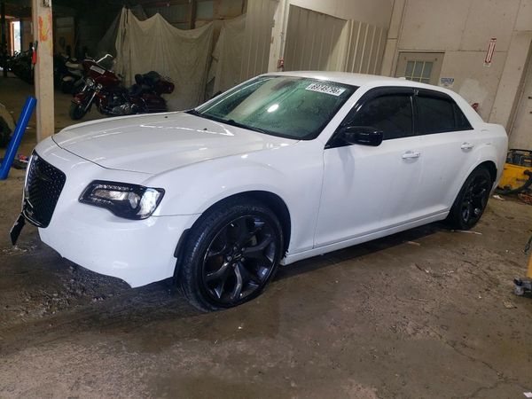 2022 CHRYSLER 300 — DSFA — Front 3/4