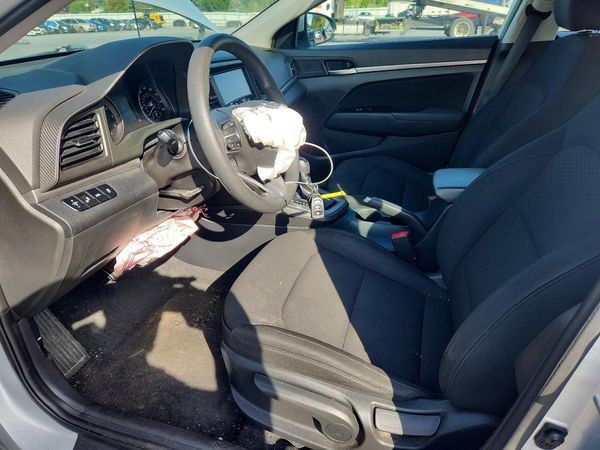 2020 HYUNDAI ELANTRA — DENT