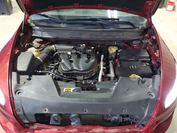 2015 JEEP CHEROKEE Latitude — Engine bay