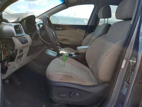 2020 KIA SORENTO — DENT