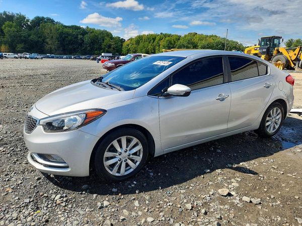 2015 KIA FORTE — DSFA — Front 3/4